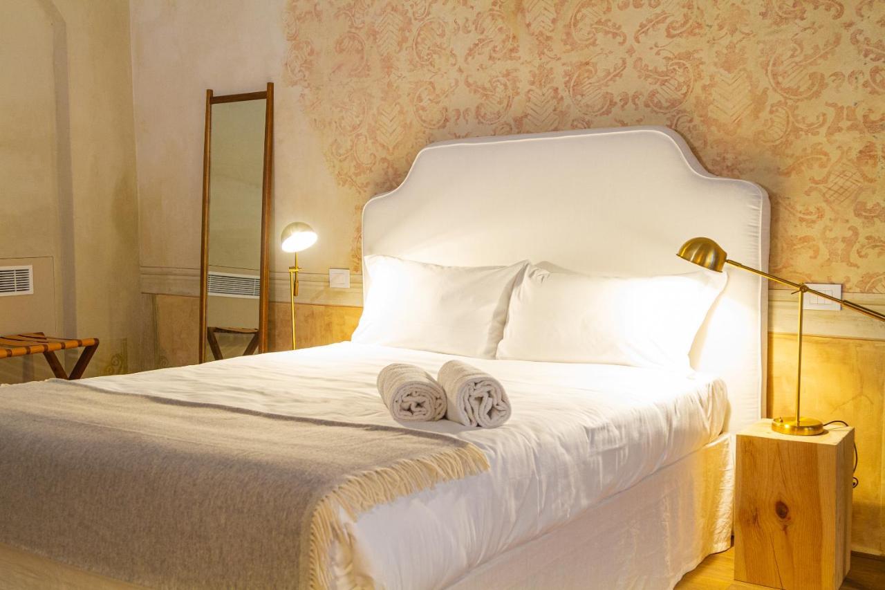 Palazzo Glori 6 Hotel เกรโมนา ภายนอก รูปภาพ